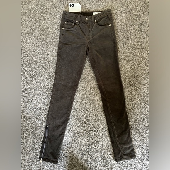 🆕 RAG & BONE 10 Inch Capri in Velvet Olive - Picture 12 of 14